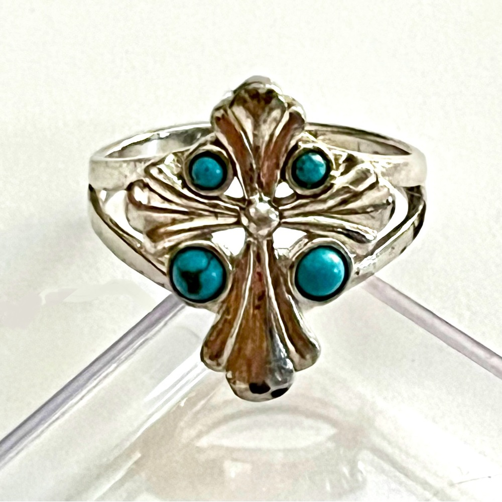 BOGO > Southwestern Vintage Sterling Silver Turquoise Ring